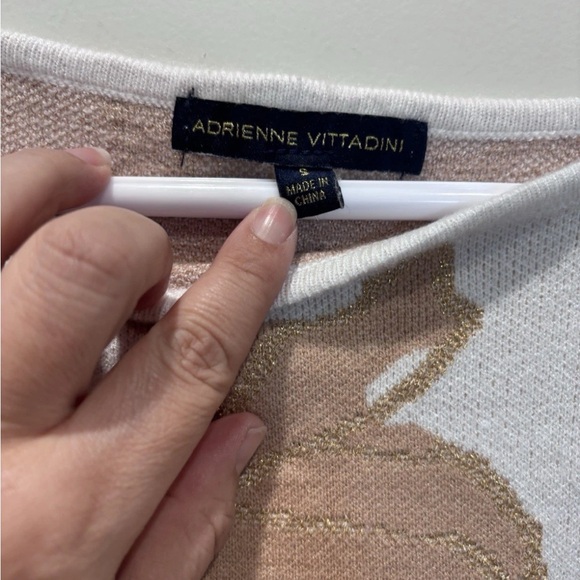 Adrienne Vittadini Cream and Gold Knit Top - Picture 4 of 6